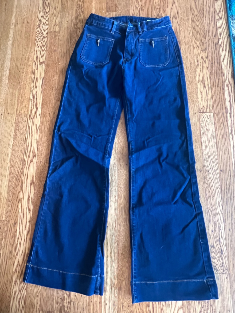 Women’s Blue Stretch Wide-Leg Jeans